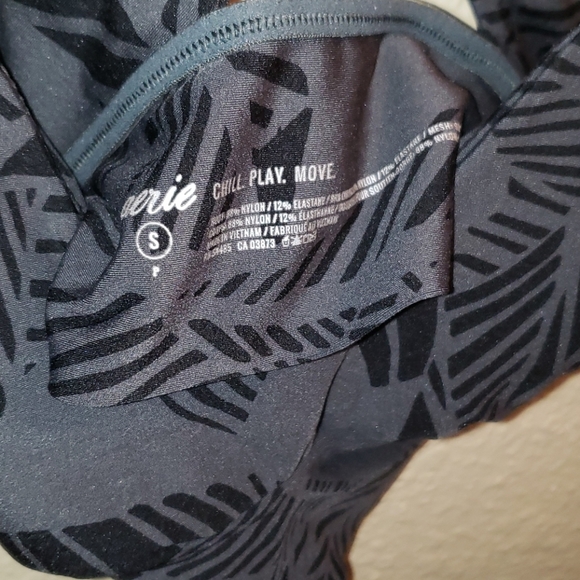 Aerie printed set chill. play. move - Picture 5 of 13